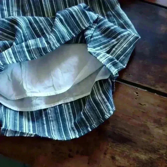 Sugar Lips Navy and White Striped Cutout Shoulder mini dress - Picture 7 of 8